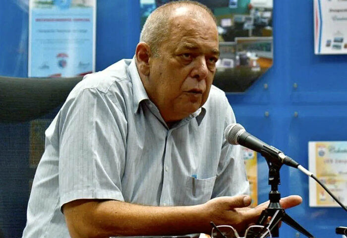 Vicente de la O Levy, ministro cubano de Energía y Minas, anuncia en rueda de prensa el agravamiento de la crisis energética.