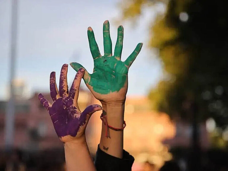 Marcha para denunciar la violencia contra las mujeres.