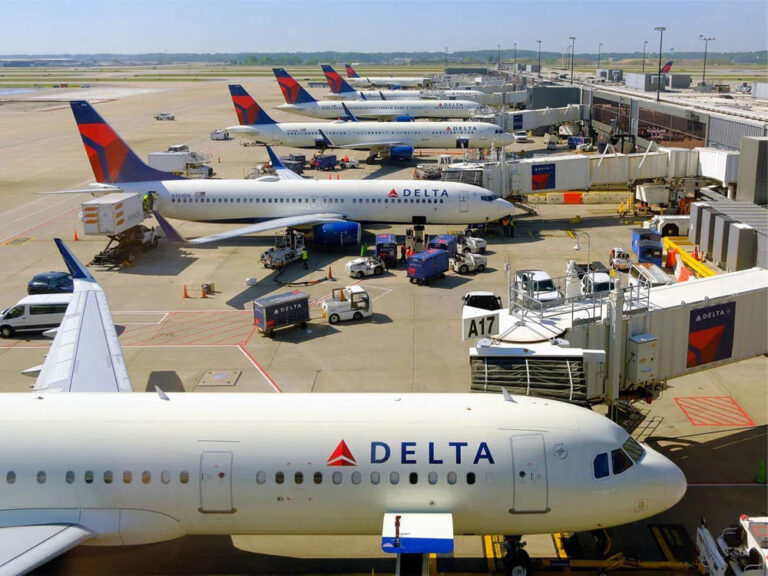 Aviones de Delta Air Lines en el aeropuerto Hartsfield Jackson de Atlanta.