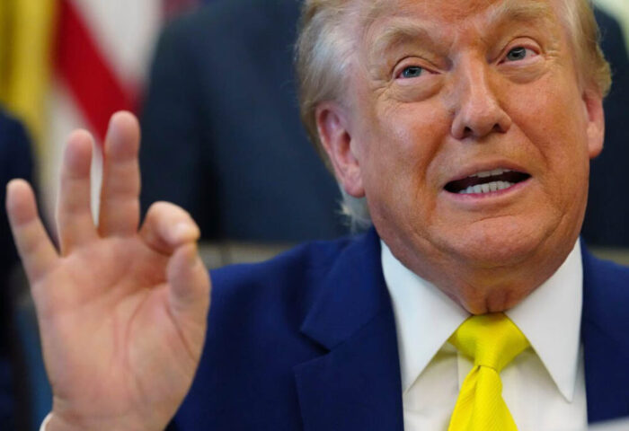 Donald Trump durante una rueda de prensa en la Casa Blanca, 4 de junio de 2026. Foto: Julia Demaree Nikhinson / AP