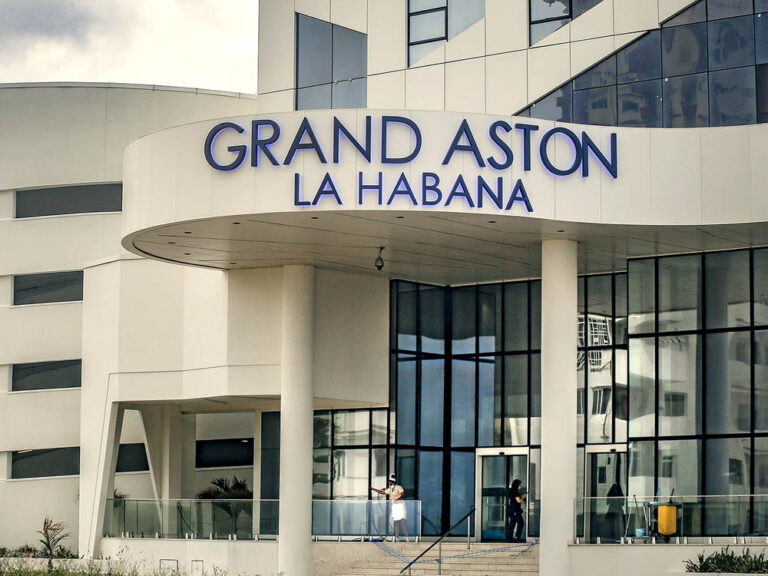 Hotel Grand Aston en La Habana.