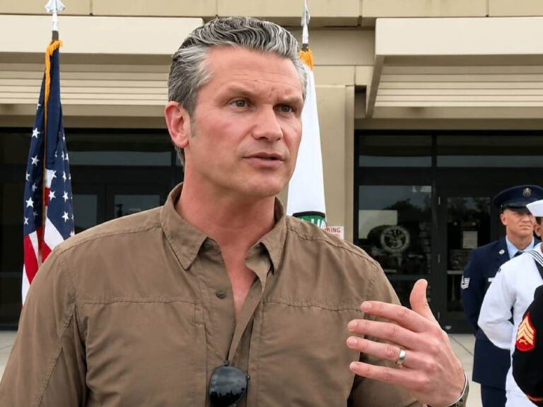 Pete Hegseth habla en la sede del Comando Central sobre las opciones de la administración ante el régimen cubano.